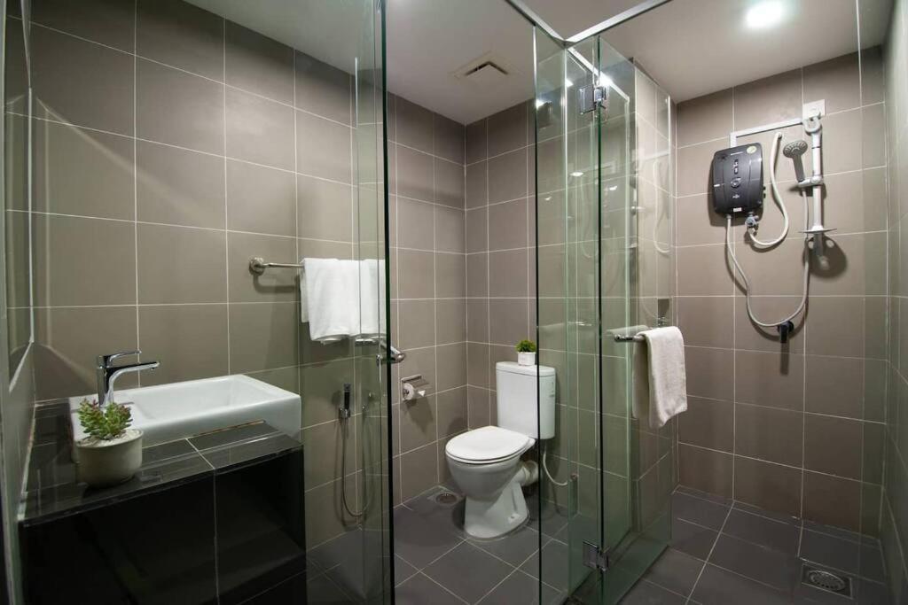 Aeropod Kk Studio Unit 09 Near Airport And City Free Parking كوتا كينابالو المظهر الخارجي الصورة